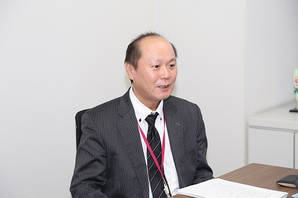 取材協力:イオン株式会社 グループ経営企画部 提携推進チーム リーダー 初鹿友志氏