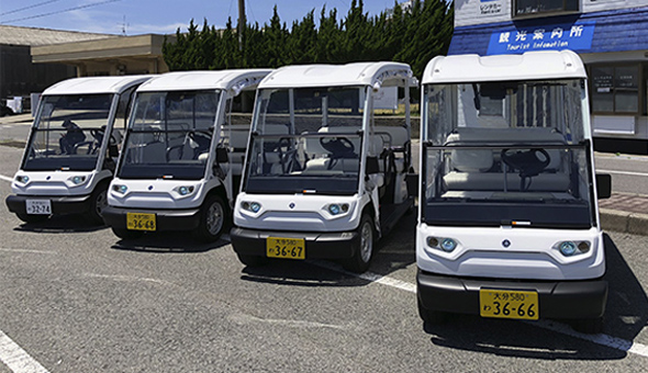 旅に出た先の移動もエコにする　～大分県姫島で、太陽光発電で走るエコレンタカー