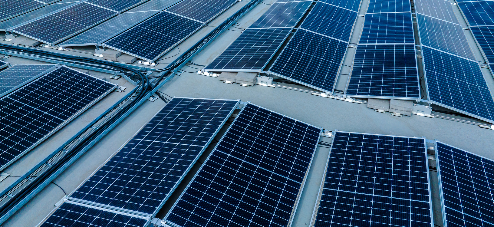 再生可能エネルギーのススメ「自家消費型太陽光発電」 ①電気代削減、防災対策その効用とは？屋根の上を有効活用！