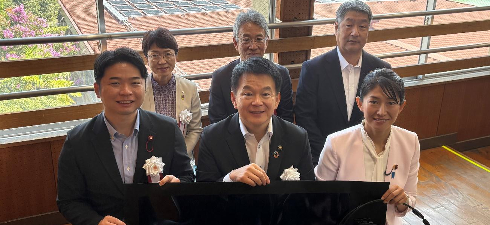 再生可能エネルギーのススメ「自家消費型太陽光発電」③ 薄く、軽く、曲げられる――。「ペロブスカイト太陽電池」は、再エネ普及の切り札となるか