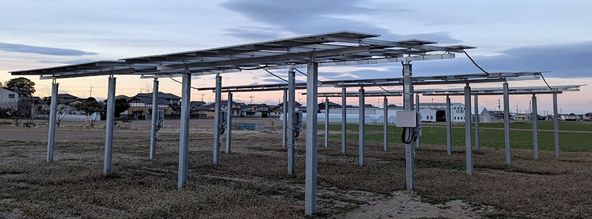農地を活用した太陽光発電の写真