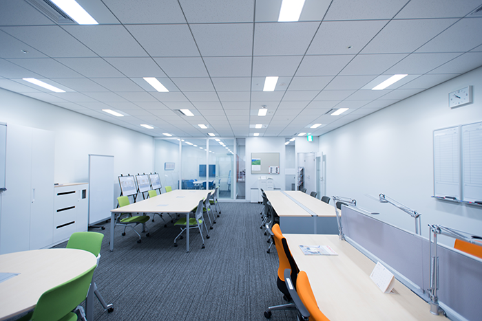 LED照明を導入したオフィスのイメージ画像
